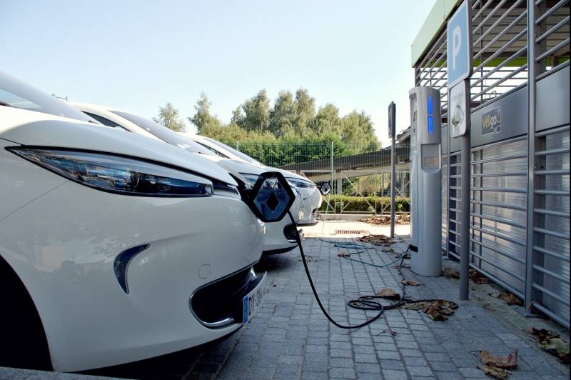 Installer des bornes de recharge pour véhicules électriques à son domicile